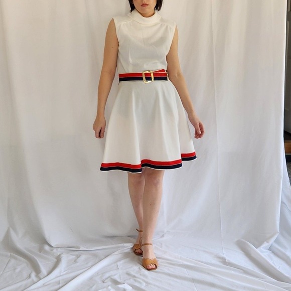 Vintage Dresses & Skirts - 70s White‎ Minidress
